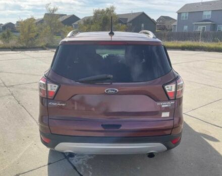 Красный Форд Эскейп, объемом двигателя 2 л и пробегом 47 тыс. км за 10000 $, фото 4 на Automoto.ua