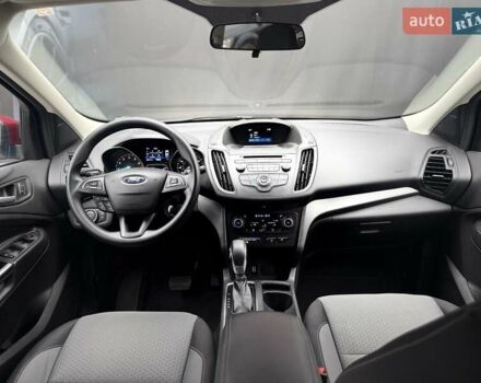 Красный Форд Эскейп, объемом двигателя 1.5 л и пробегом 160 тыс. км за 11900 $, фото 50 на Automoto.ua