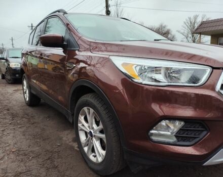 Красный Форд Эскейп, объемом двигателя 0 л и пробегом 200 тыс. км за 12500 $, фото 3 на Automoto.ua