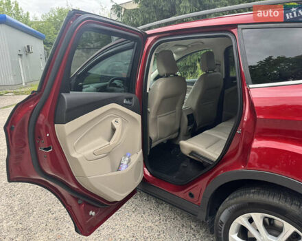 Червоний Форд Ескейп, об'ємом двигуна 1.5 л та пробігом 112 тис. км за 18000 $, фото 4 на Automoto.ua