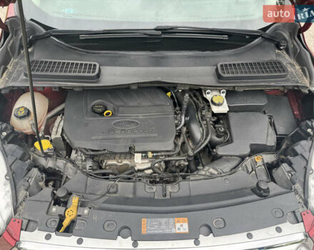 Червоний Форд Ескейп, об'ємом двигуна 1.5 л та пробігом 112 тис. км за 18000 $, фото 14 на Automoto.ua