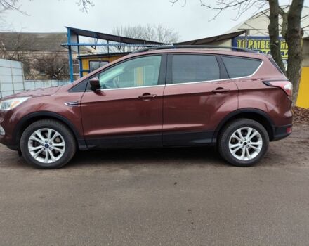 Красный Форд Эскейп, объемом двигателя 0 л и пробегом 200 тыс. км за 12500 $, фото 4 на Automoto.ua