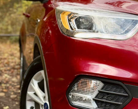 Форд Ескейп 2018 у Львові на Automoto.ua Червоний Форд Ескейп, об'ємом двигуна 1.5 л та пробігом 105 тис. км за 13300 $, фото 14 на Automoto.ua