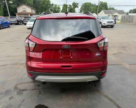 Красный Форд Эскейп, объемом двигателя 1.5 л и пробегом 39 тыс. км за 9600 $, фото 3 на Automoto.ua