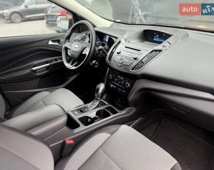 Красный Форд Эскейп, объемом двигателя 1.5 л и пробегом 160 тыс. км за 11900 $, фото 48 на Automoto.ua