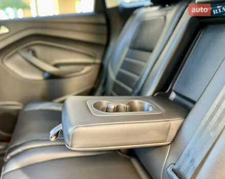 Червоний Форд Ескейп, об'ємом двигуна 1.5 л та пробігом 154 тис. км за 12999 $, фото 43 на Automoto.ua