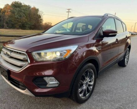 Красный Форд Эскейп, объемом двигателя 2 л и пробегом 43 тыс. км за 9800 $, фото 2 на Automoto.ua