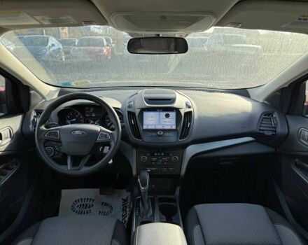 Красный Форд Эскейп, объемом двигателя 1.5 л и пробегом 170 тыс. км за 8900 $, фото 6 на Automoto.ua