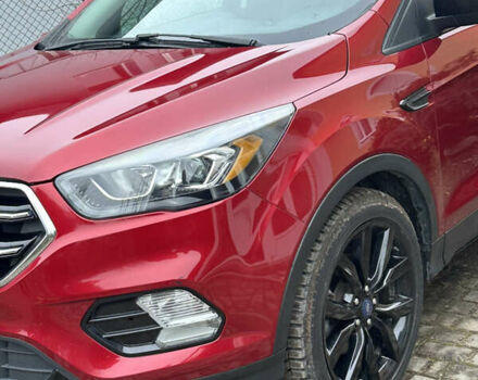 Червоний Форд Ескейп, об'ємом двигуна 1.5 л та пробігом 235 тис. км за 11500 $, фото 4 на Automoto.ua