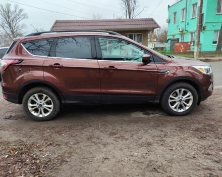 Красный Форд Эскейп, объемом двигателя 0 л и пробегом 200 тыс. км за 12500 $, фото 2 на Automoto.ua