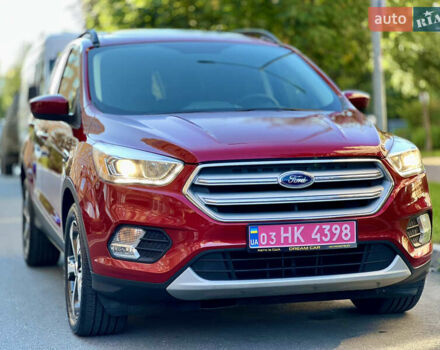 Червоний Форд Ескейп, об'ємом двигуна 1.5 л та пробігом 154 тис. км за 12999 $, фото 2 на Automoto.ua