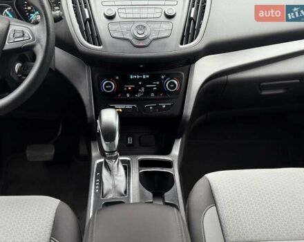 Красный Форд Эскейп, объемом двигателя 1.5 л и пробегом 160 тыс. км за 11900 $, фото 57 на Automoto.ua