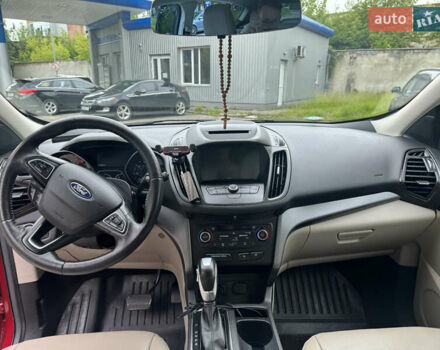 Червоний Форд Ескейп, об'ємом двигуна 1.5 л та пробігом 112 тис. км за 18000 $, фото 9 на Automoto.ua