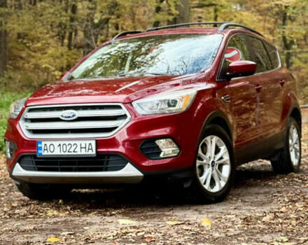Форд Ескейп 2018 у Львові на Automoto.ua Червоний Форд Ескейп, об'ємом двигуна 1.5 л та пробігом 105 тис. км за 13300 $, фото 1 на Automoto.ua