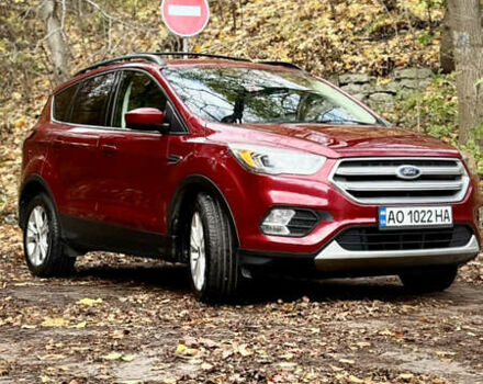 Форд Ескейп 2018 у Львові на Automoto.ua Червоний Форд Ескейп, об'ємом двигуна 1.5 л та пробігом 105 тис. км за 13300 $, фото 3 на Automoto.ua