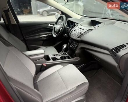 Красный Форд Эскейп, объемом двигателя 1.5 л и пробегом 160 тыс. км за 11900 $, фото 49 на Automoto.ua