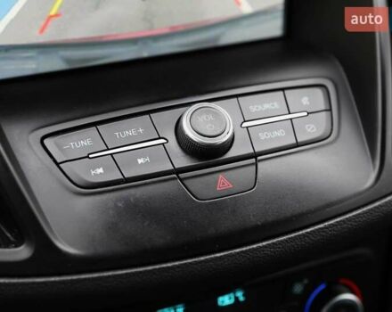 Червоний Форд Ескейп, об'ємом двигуна 1.5 л та пробігом 85 тис. км за 13500 $, фото 17 на Automoto.ua