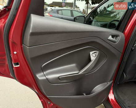 Красный Форд Эскейп, объемом двигателя 1.5 л и пробегом 154 тыс. км за 12499 $, фото 46 на Automoto.ua