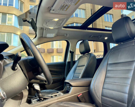 Червоний Форд Ескейп, об'ємом двигуна 1.5 л та пробігом 154 тис. км за 12999 $, фото 52 на Automoto.ua