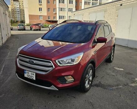 Красный Форд Эскейп, объемом двигателя 1.5 л и пробегом 154 тыс. км за 15000 $, фото 8 на Automoto.ua