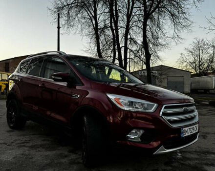 Красный Форд Эскейп, объемом двигателя 2 л и пробегом 93 тыс. км за 15300 $, фото 2 на Automoto.ua