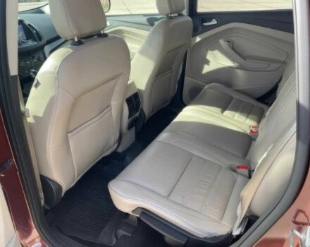 Красный Форд Эскейп, объемом двигателя 2 л и пробегом 47 тыс. км за 10000 $, фото 10 на Automoto.ua