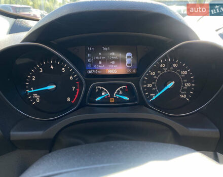 Красный Форд Эскейп, объемом двигателя 1.5 л и пробегом 66 тыс. км за 14700 $, фото 18 на Automoto.ua