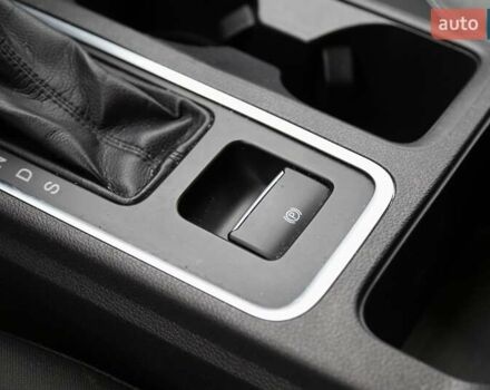 Червоний Форд Ескейп, об'ємом двигуна 1.5 л та пробігом 85 тис. км за 13500 $, фото 21 на Automoto.ua