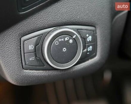 Червоний Форд Ескейп, об'ємом двигуна 1.5 л та пробігом 85 тис. км за 13500 $, фото 24 на Automoto.ua