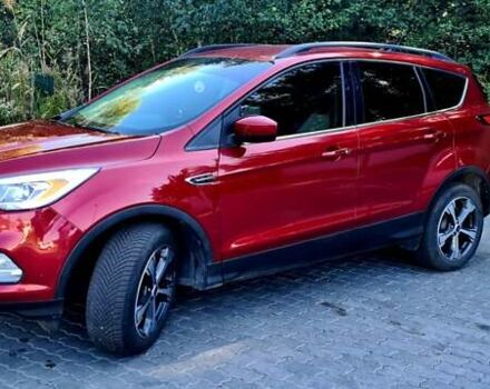 Красный Форд Эскейп, объемом двигателя 1.5 л и пробегом 40 тыс. км за 13100 $, фото 1 на Automoto.ua