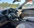 Красный Форд Эскейп, объемом двигателя 2 л и пробегом 115 тыс. км за 12499 $, фото 7 на Automoto.ua