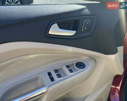 Красный Форд Эскейп, объемом двигателя 1.5 л и пробегом 66 тыс. км за 14700 $, фото 13 на Automoto.ua