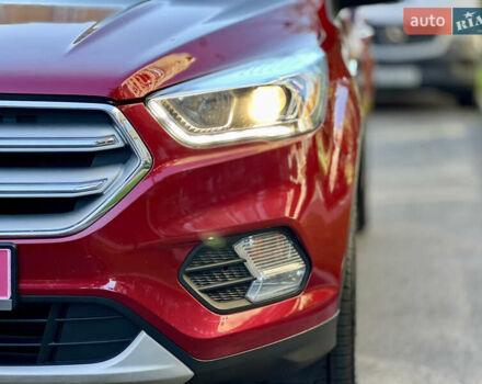 Червоний Форд Ескейп, об'ємом двигуна 1.5 л та пробігом 154 тис. км за 12999 $, фото 24 на Automoto.ua