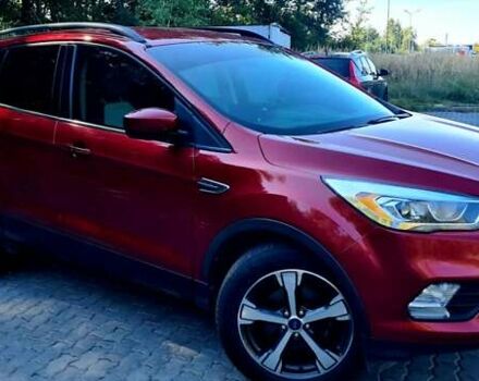 Красный Форд Эскейп, объемом двигателя 1.5 л и пробегом 40 тыс. км за 13100 $, фото 2 на Automoto.ua