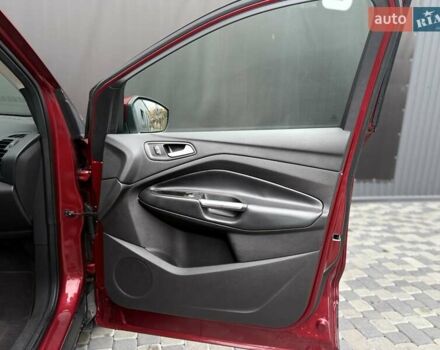 Красный Форд Эскейп, объемом двигателя 1.5 л и пробегом 160 тыс. км за 11900 $, фото 45 на Automoto.ua