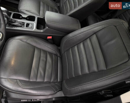 Красный Форд Эскейп, объемом двигателя 1.5 л и пробегом 154 тыс. км за 12499 $, фото 27 на Automoto.ua