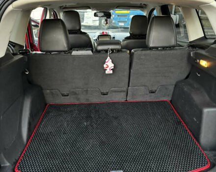 Красный Форд Эскейп, объемом двигателя 2 л и пробегом 93 тыс. км за 15300 $, фото 11 на Automoto.ua