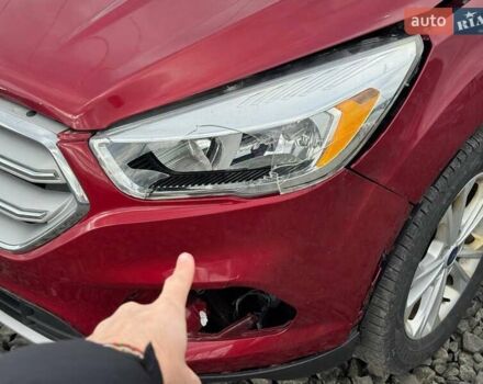 Червоний Форд Ескейп, об'ємом двигуна 1.5 л та пробігом 176 тис. км за 9500 $, фото 5 на Automoto.ua