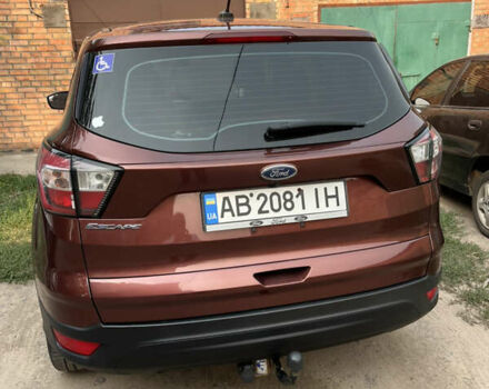 Красный Форд Эскейп, объемом двигателя 2.5 л и пробегом 161 тыс. км за 13500 $, фото 4 на Automoto.ua