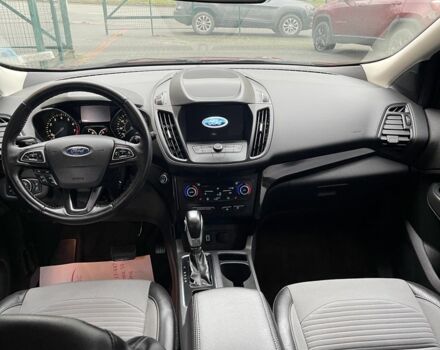 Червоний Форд Ескейп, об'ємом двигуна 2 л та пробігом 80 тис. км за 14200 $, фото 8 на Automoto.ua