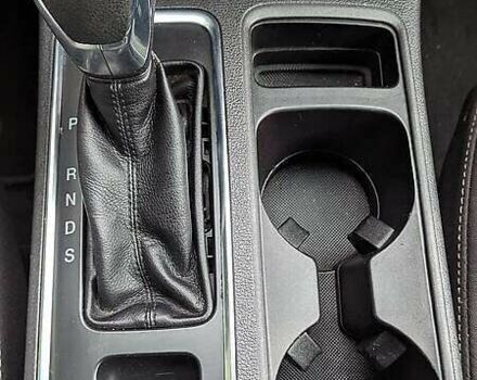 Красный Форд Эскейп, объемом двигателя 2 л и пробегом 140 тыс. км за 14800 $, фото 19 на Automoto.ua