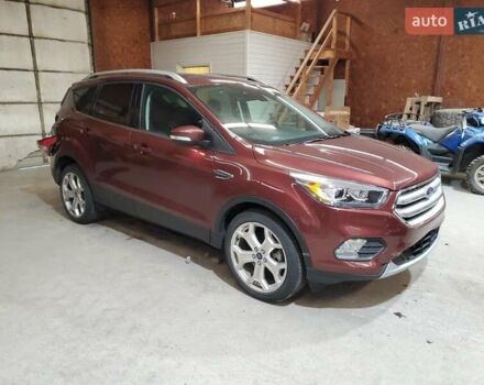 Красный Форд Эскейп, объемом двигателя 2 л и пробегом 38 тыс. км за 2800 $, фото 3 на Automoto.ua