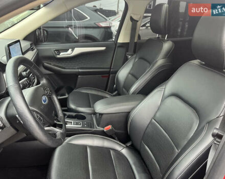 Червоний Форд Ескейп, об'ємом двигуна 2 л та пробігом 63 тис. км за 17400 $, фото 9 на Automoto.ua