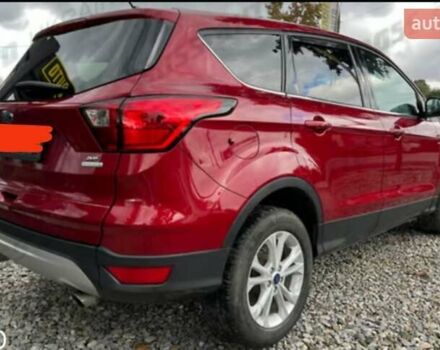 Красный Форд Эскейп, объемом двигателя 1.5 л и пробегом 83 тыс. км за 15100 $, фото 3 на Automoto.ua
