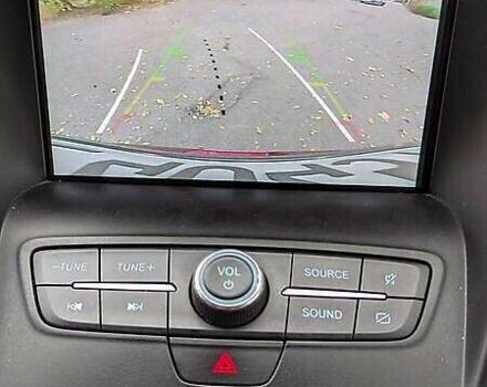 Красный Форд Эскейп, объемом двигателя 2 л и пробегом 140 тыс. км за 14800 $, фото 9 на Automoto.ua