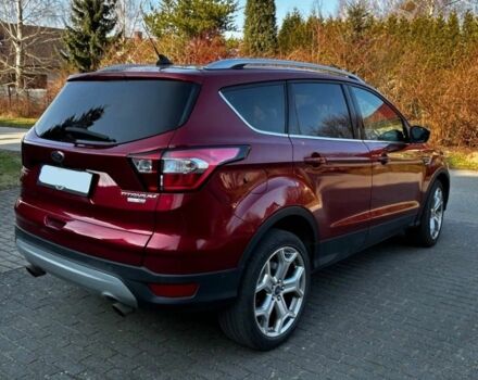 Красный Форд Эскейп, объемом двигателя 2 л и пробегом 108 тыс. км за 8900 $, фото 1 на Automoto.ua