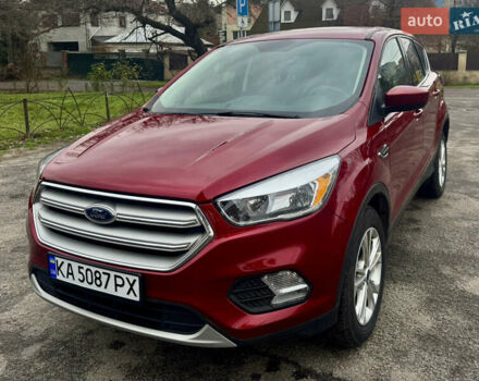 Красный Форд Эскейп, объемом двигателя 1.5 л и пробегом 65 тыс. км за 15200 $, фото 1 на Automoto.ua