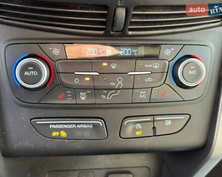 Червоний Форд Ескейп, об'ємом двигуна 1.5 л та пробігом 72 тис. км за 15900 $, фото 13 на Automoto.ua