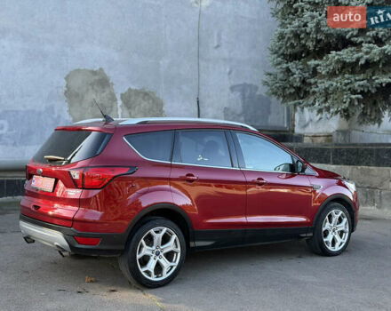Червоний Форд Ескейп, об'ємом двигуна 2 л та пробігом 76 тис. км за 13600 $, фото 28 на Automoto.ua