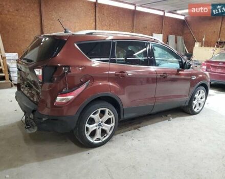 Красный Форд Эскейп, объемом двигателя 2 л и пробегом 38 тыс. км за 2800 $, фото 2 на Automoto.ua